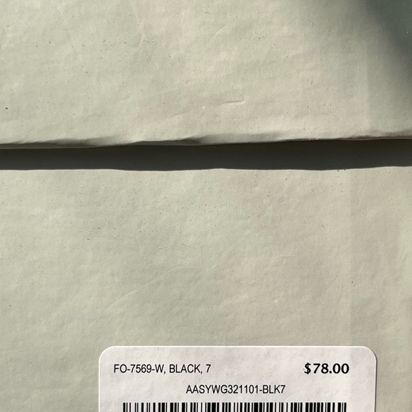 Oak & Fort - Black Heels - Picture 11 of 11